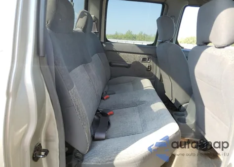 2000 Nissan Frontier Crew Cab Xe z USA, uszkodzony, nr VIN 1N6ED27Y8YC382657